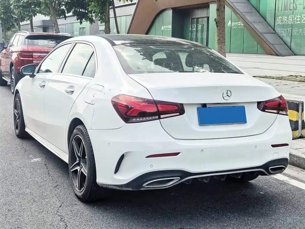 Mercedes-Benz A-Class 2020 A 200 L Sport Sedan фото 8