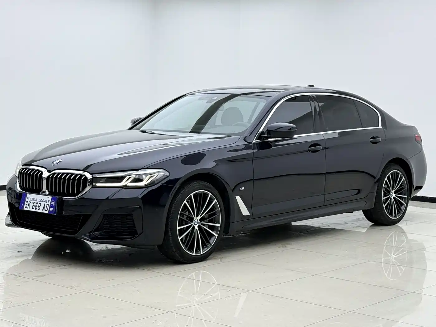 BMW 5-SERIES 2023