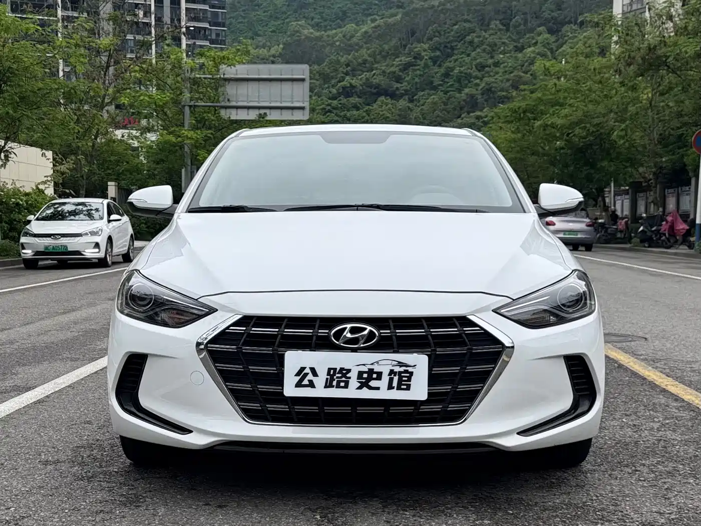 Hyundai Elantra 2020 1.5L CVT Smart Style·Elite фото 2