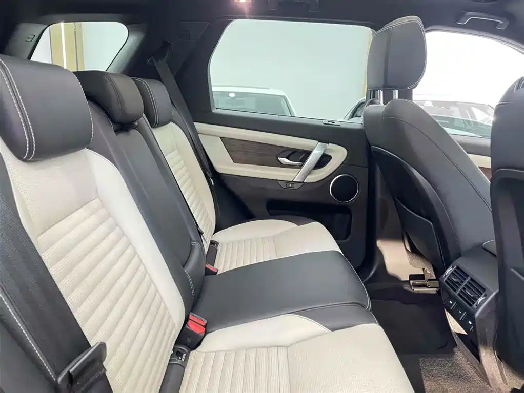 Land Rover Discovery Sport 2020 249PS R-Dynamic Performance фото 6