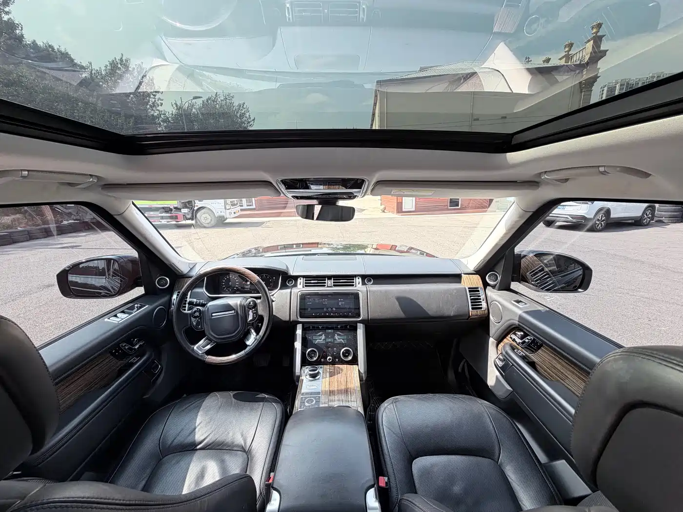 Фото 2 - Land Rover Range Rover