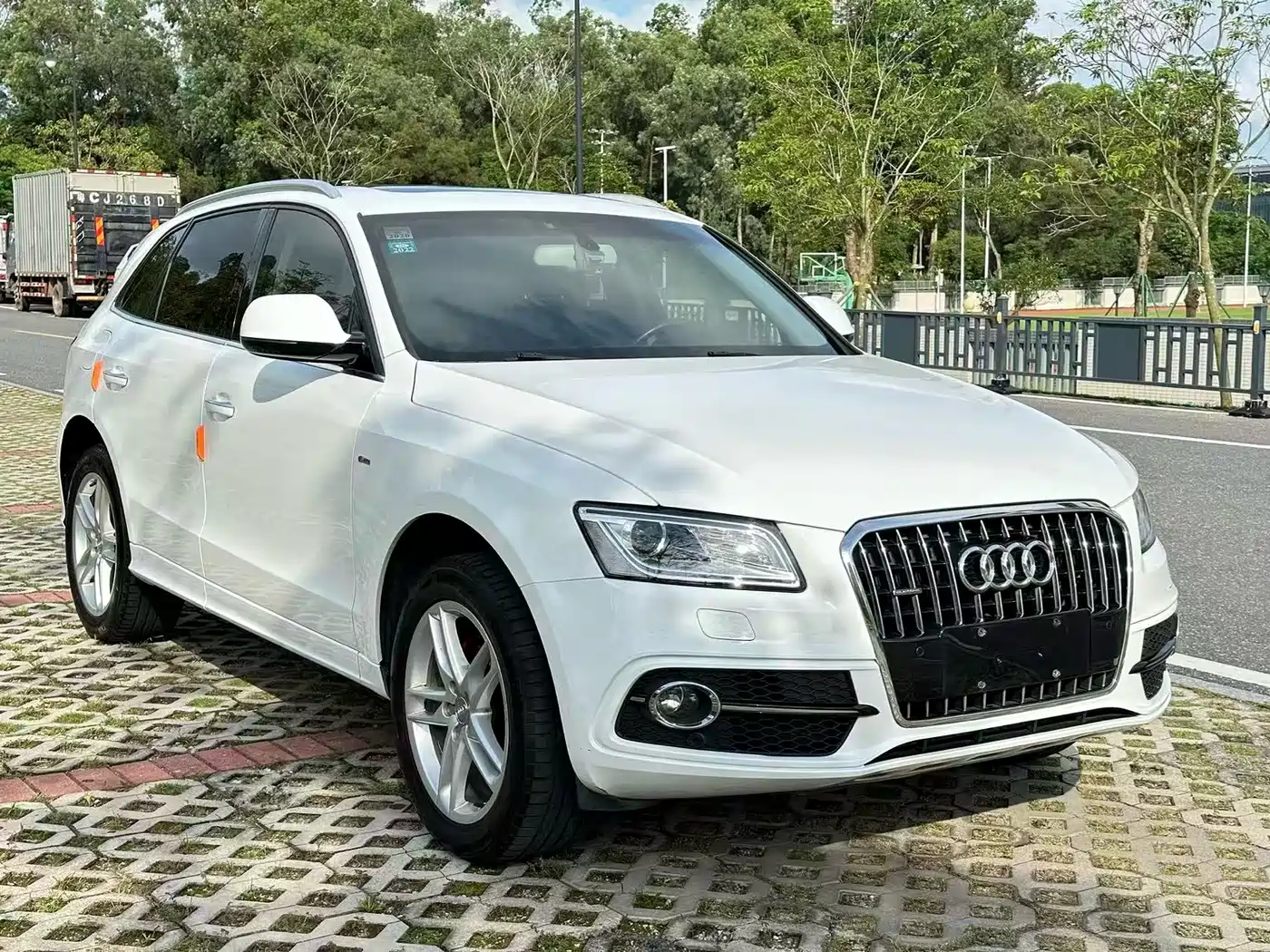 AUDI Q5