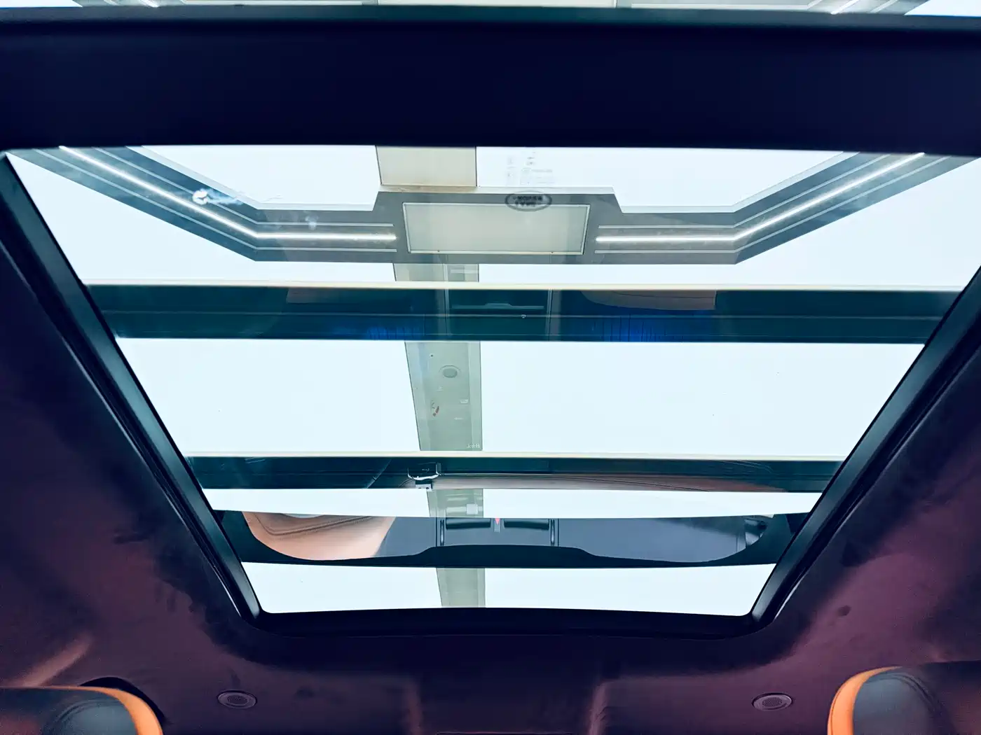 LAND ROVER GUARD