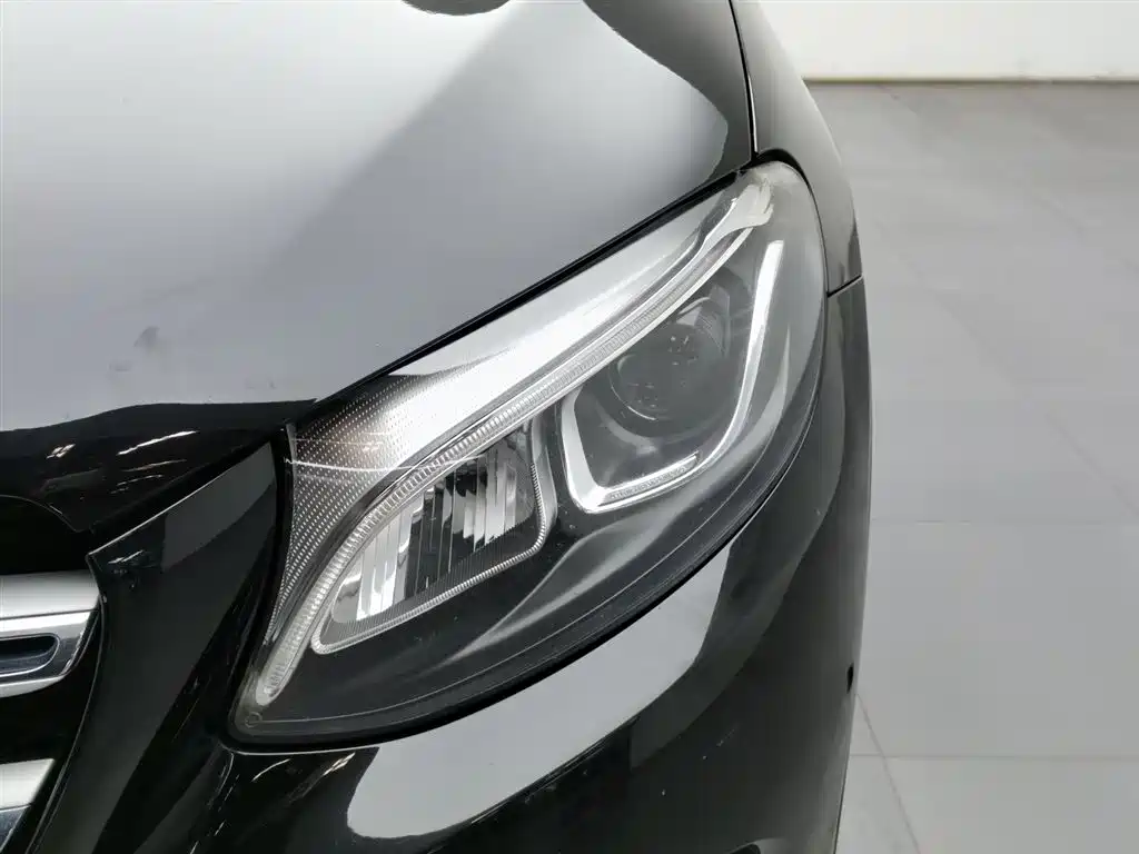 Mercedes-Benz GLC 2016 GLC 260 4MATIC Luxury фото 7
