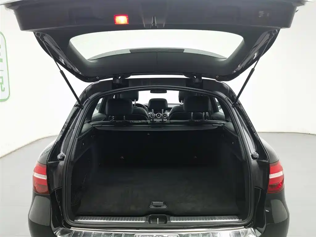 Mercedes-Benz GLC 2016 GLC 260 4MATIC Luxury фото 16
