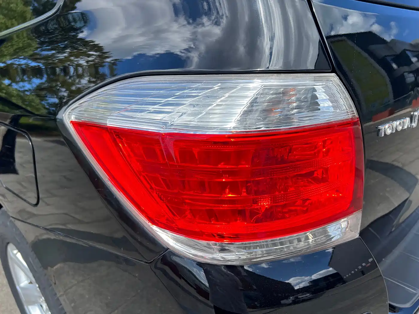 Photo 12 - Toyota Highlander
