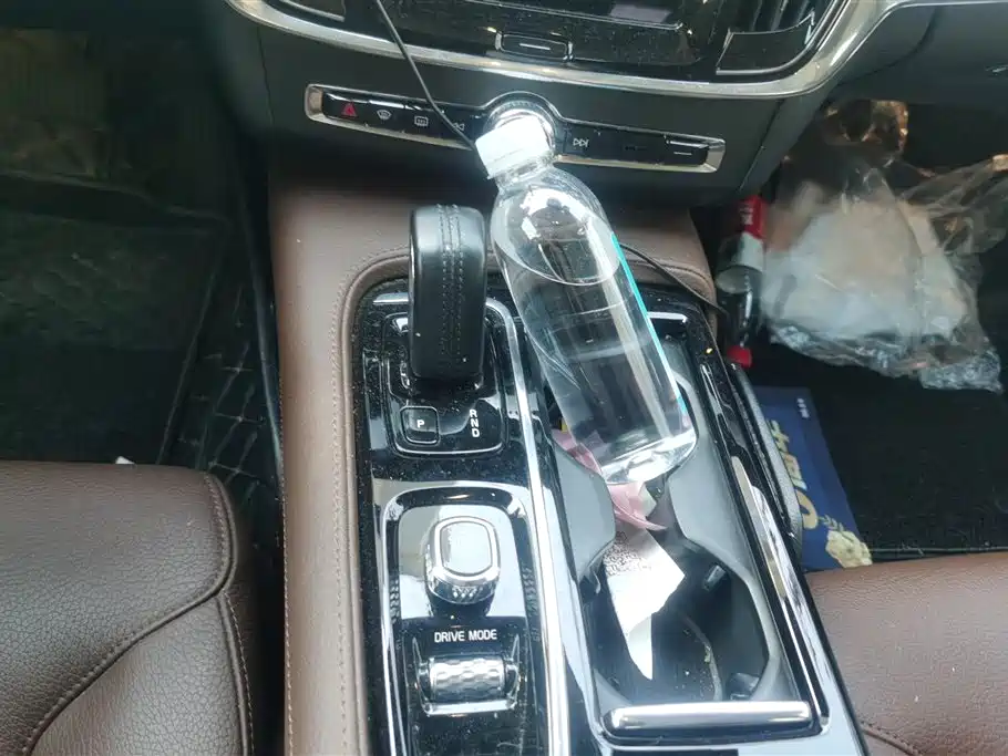 VOLVO S90 PLUG IN HYBRID