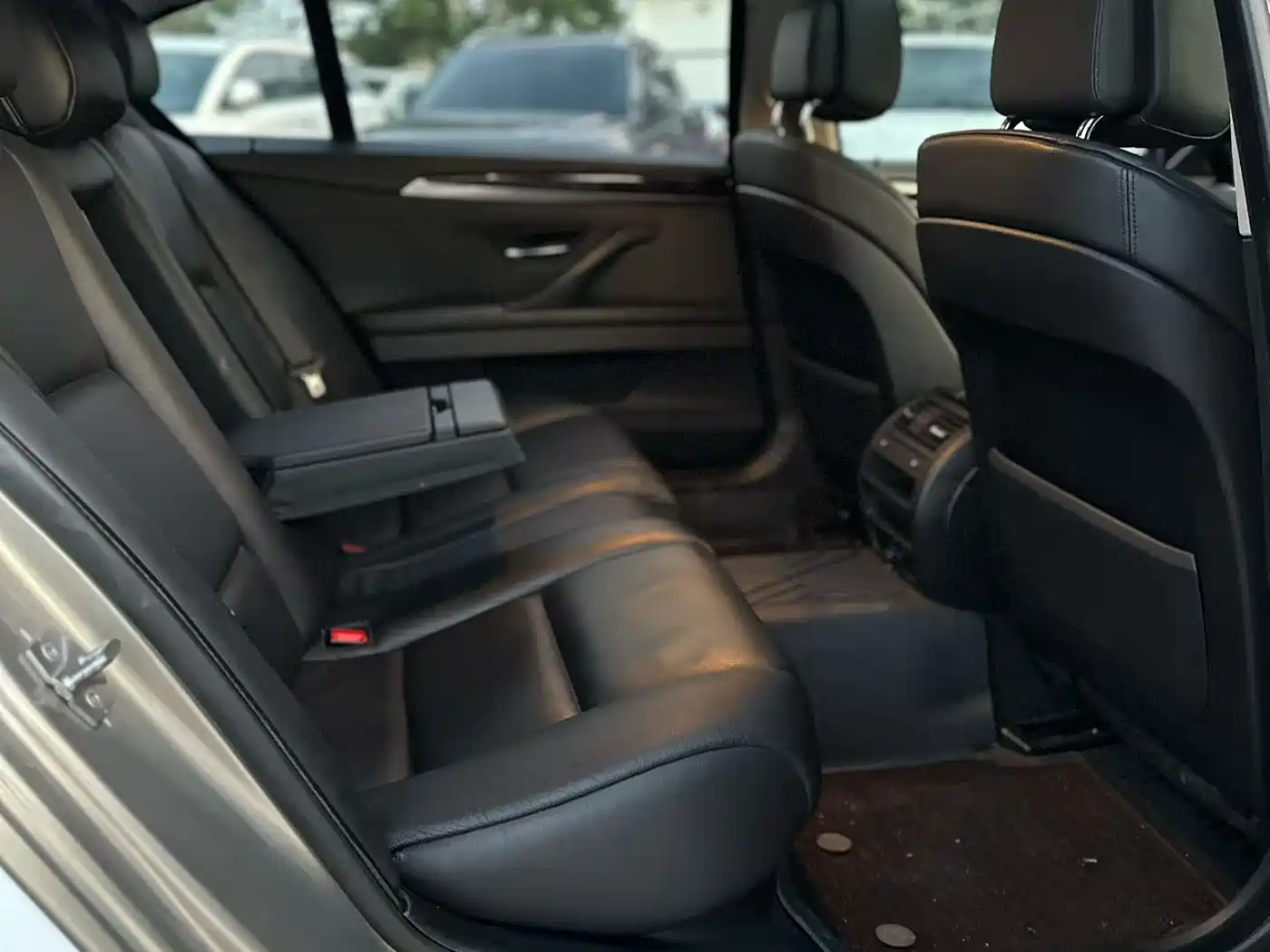 BMW 5 Series 2011 523Li Luxury фото 7