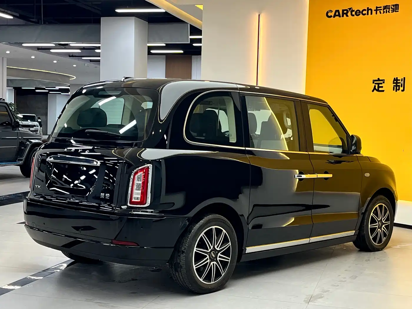 LEVC TX 2022 TX5 Extended Range Freedom Edition фото 4