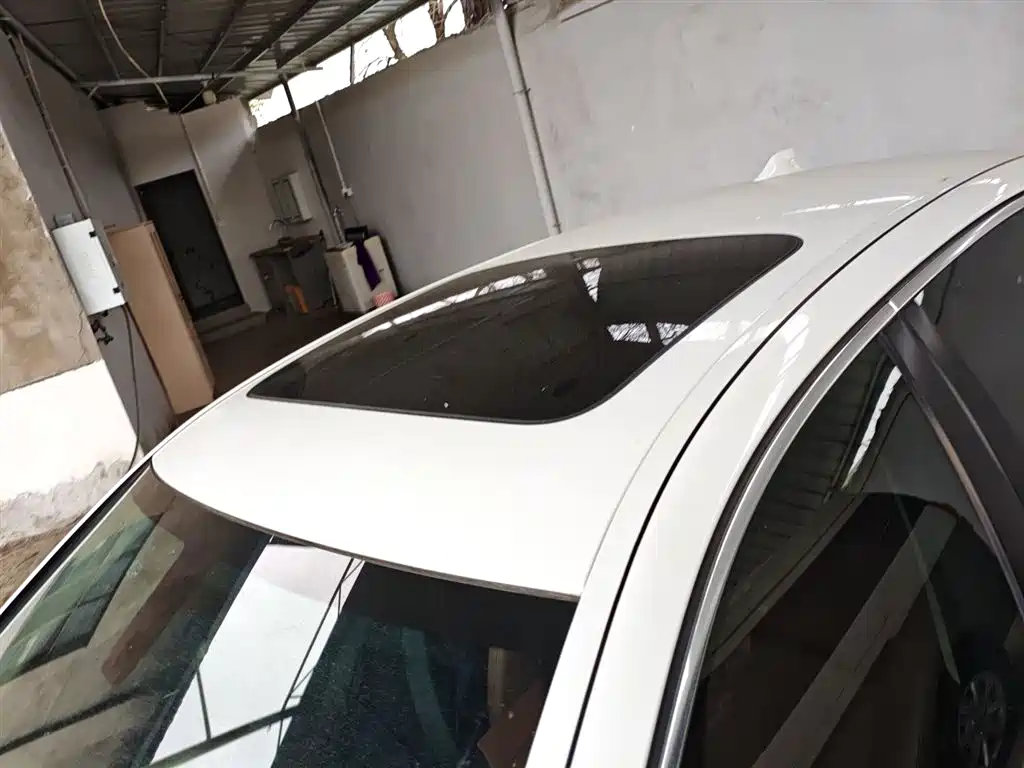 BMW 5 Series 2017 520Li Classic Edition фото 21
