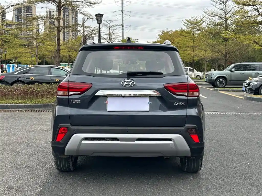 Hyundai Beijing Hyundai ix35 2018 2.0L Automatic 2WD Zhiyong·Enjoyment Edition фото 16
