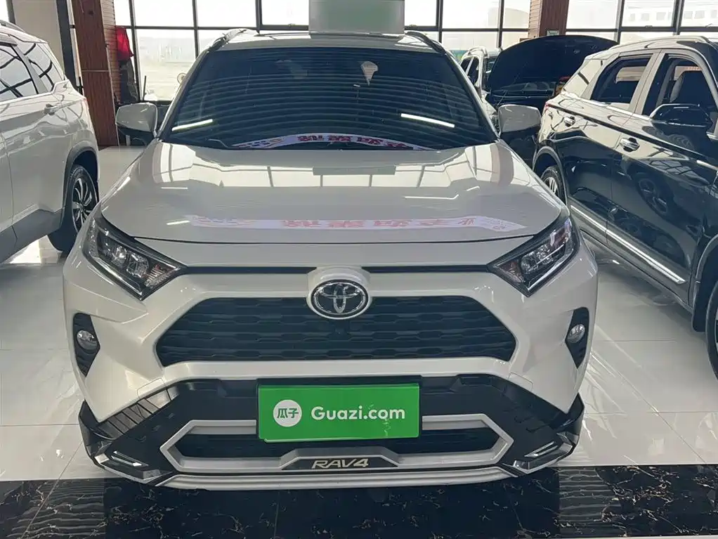 Toyota RAV4 Rongfang 2020 2.0L CVT 2WD Fashion PLUS фото 6