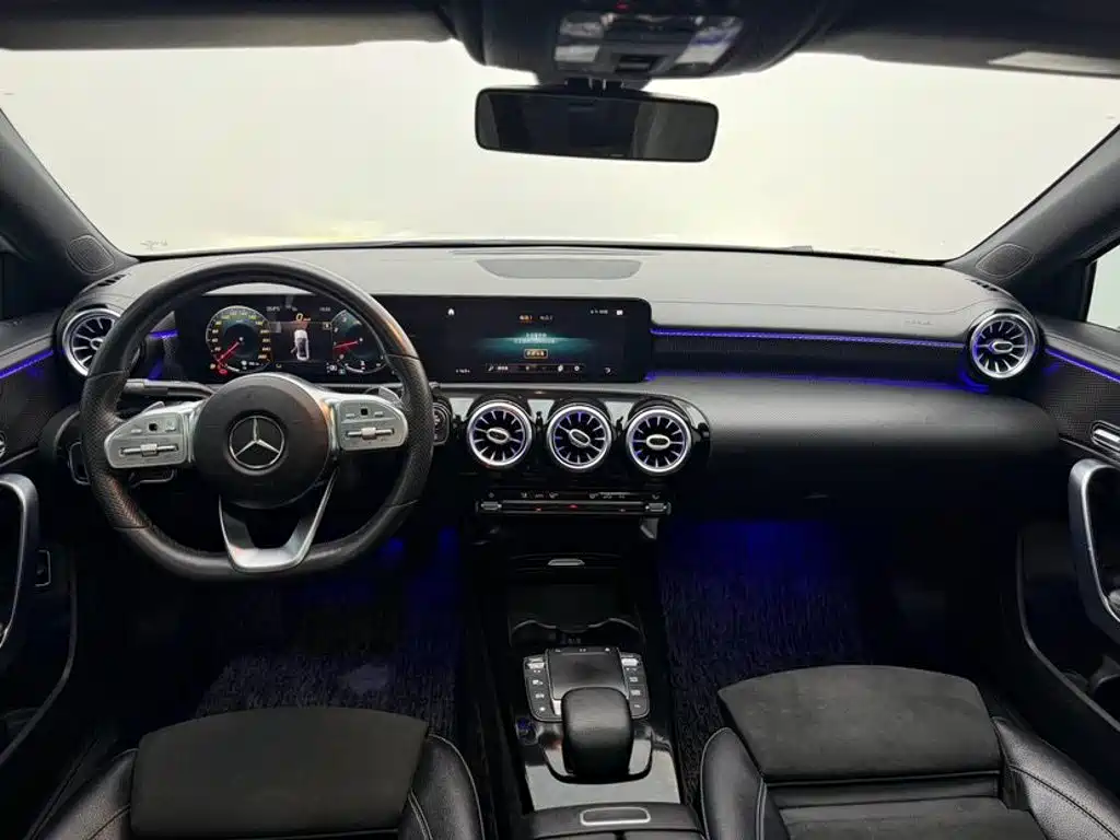 Фото 3 - Mercedes-Benz A-Class