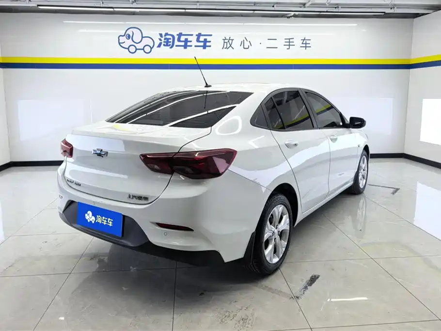 Chevrolet Cavalier 2020 325T Automatic Joy Edition фото 3