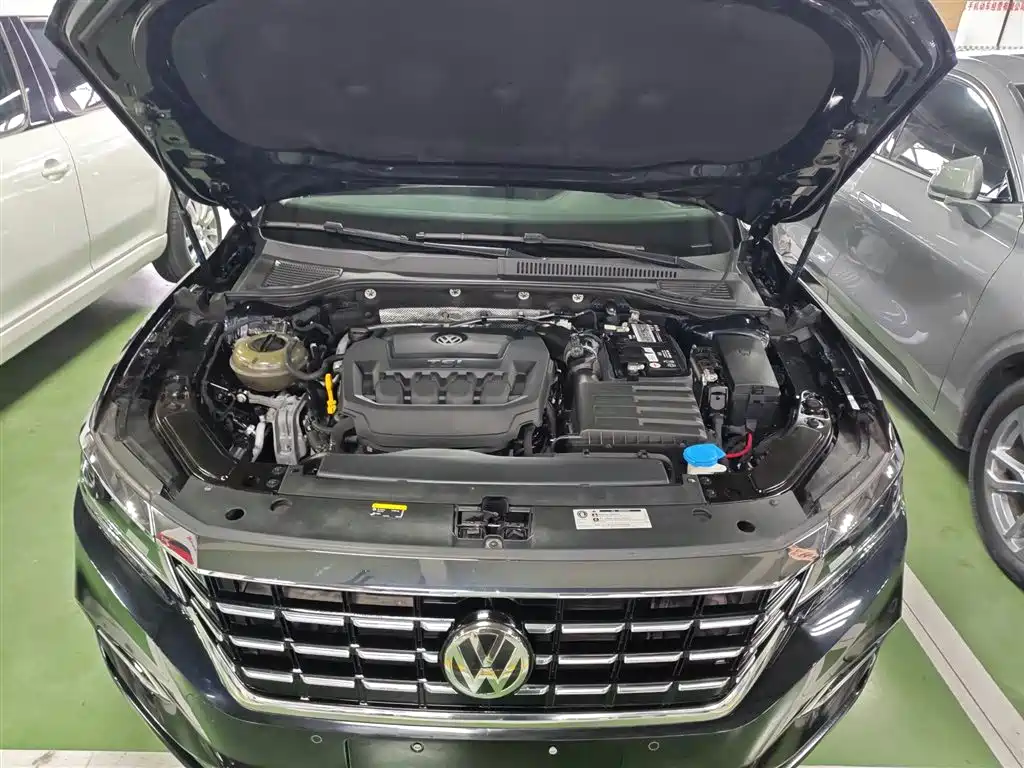 Volkswagen Passat 2019 Model 330TSI Luxury Edition China V фото 16
