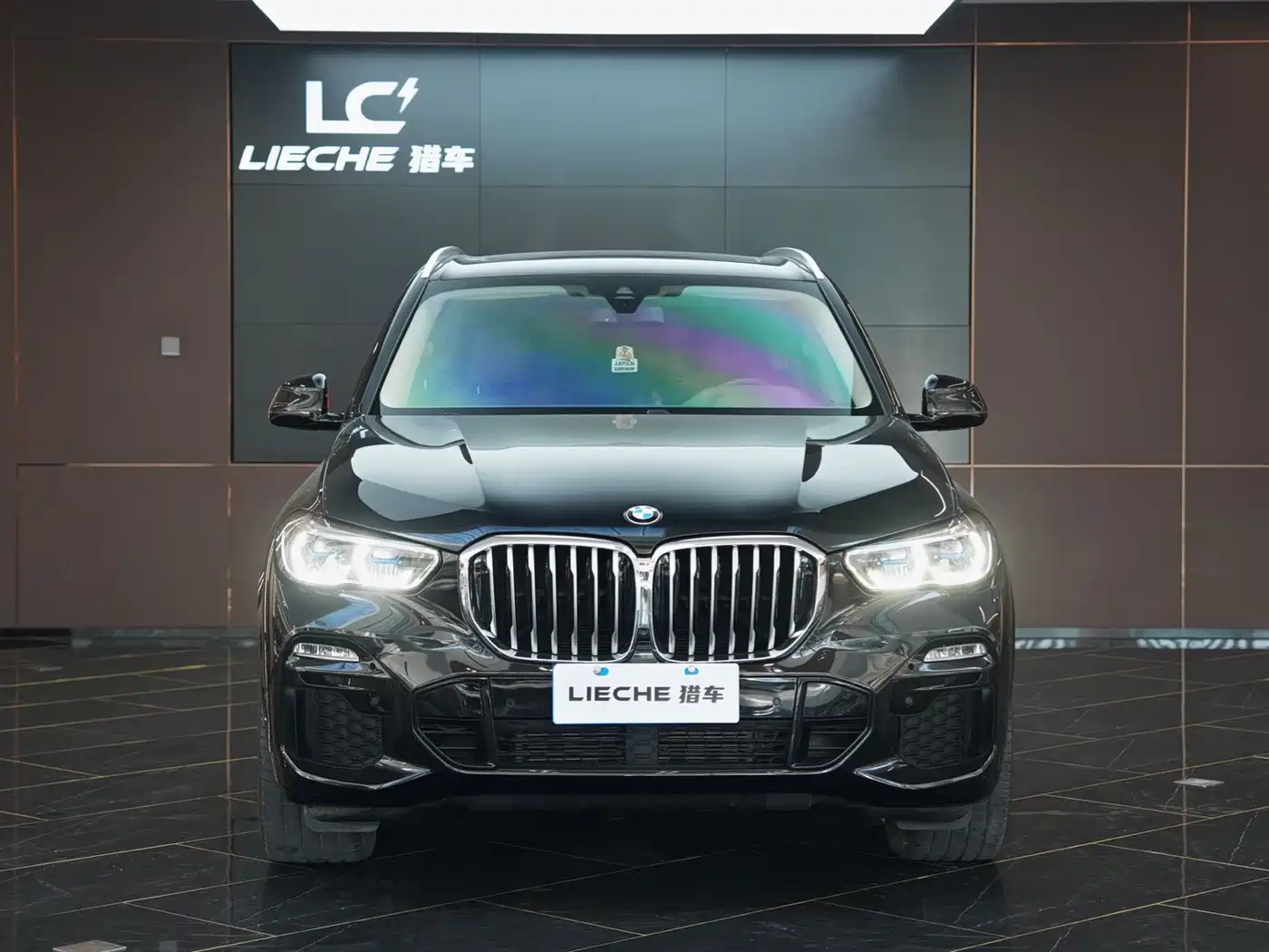 BMW X5 (Import) 2021 xDrive40i M Sport Package фото 2