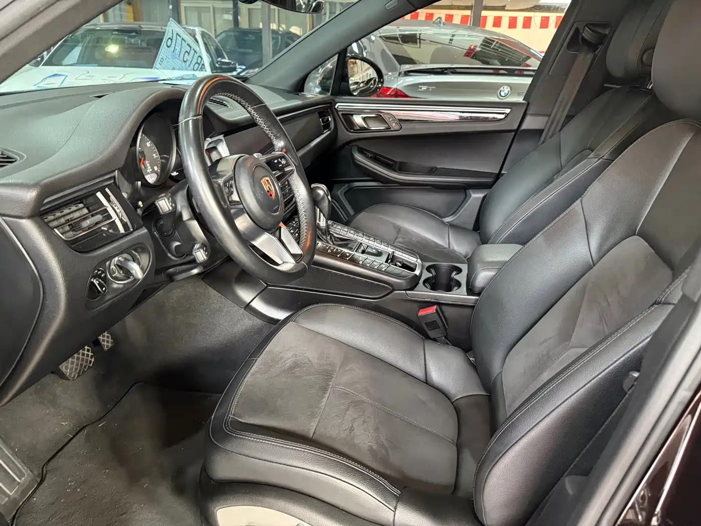 Porsche Macan 2018 Macan 2.0T фото 4