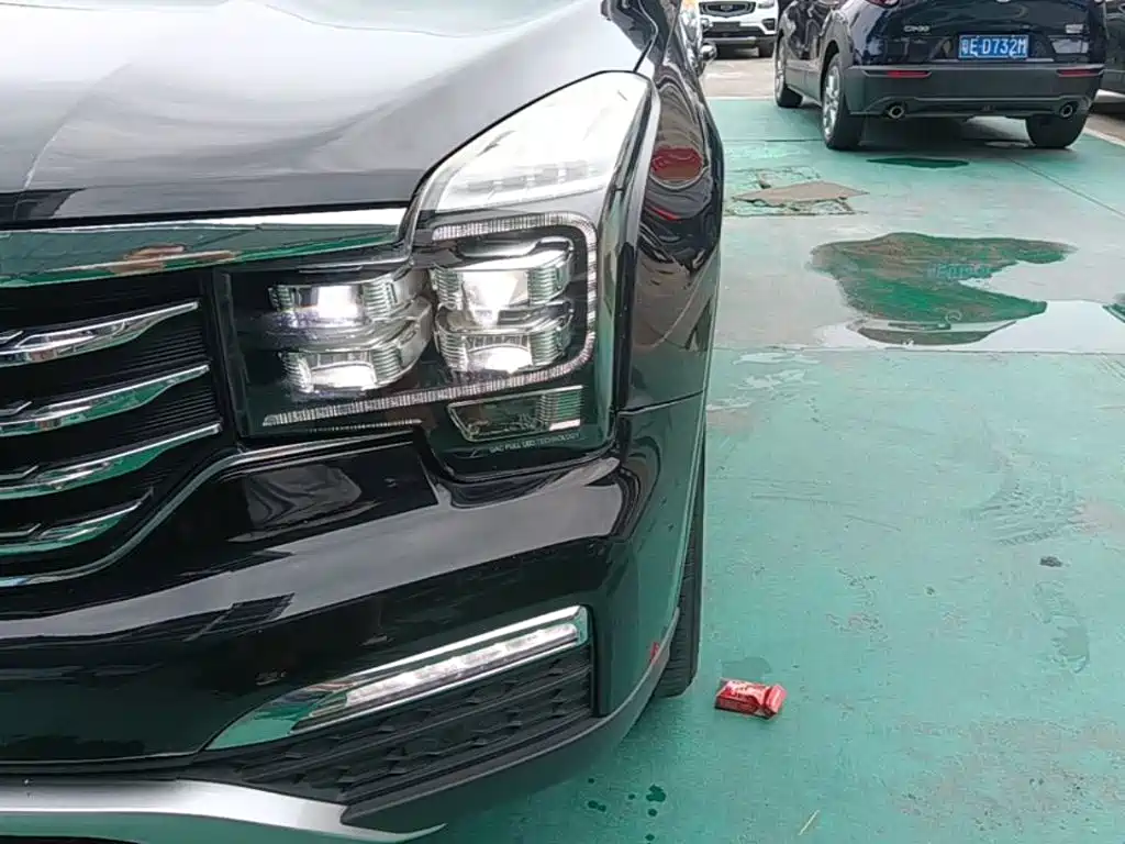 Фото 24 - GAC Trumpchi GS8