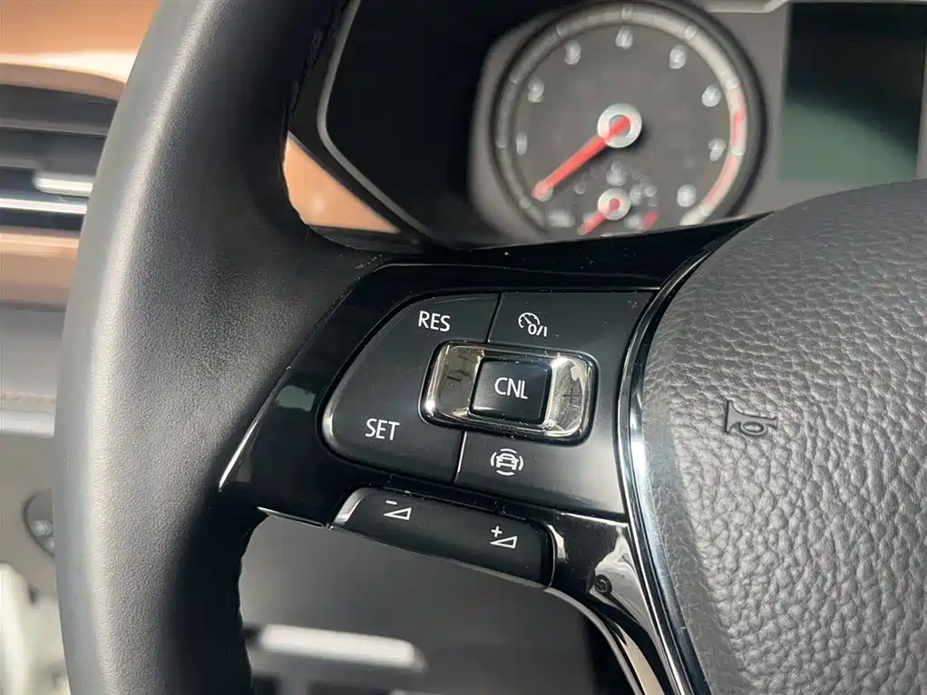 Volkswagen Tharu 2020 280TSI 2WD Luxury Edition China VI фото 21
