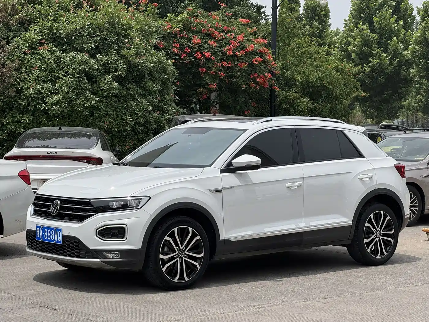 Volkswagen T-ROC 2022 280TSI DSG 2WD Comfort PLUS