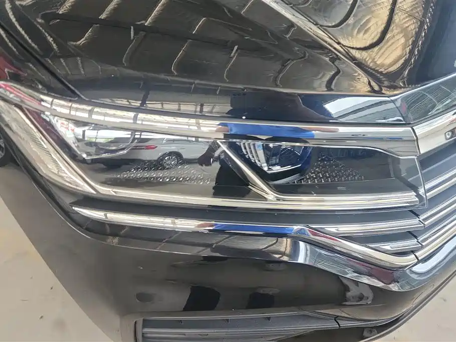 Volkswagen Touareg 2021 2.0TSI Pilot Special Edition фото 5