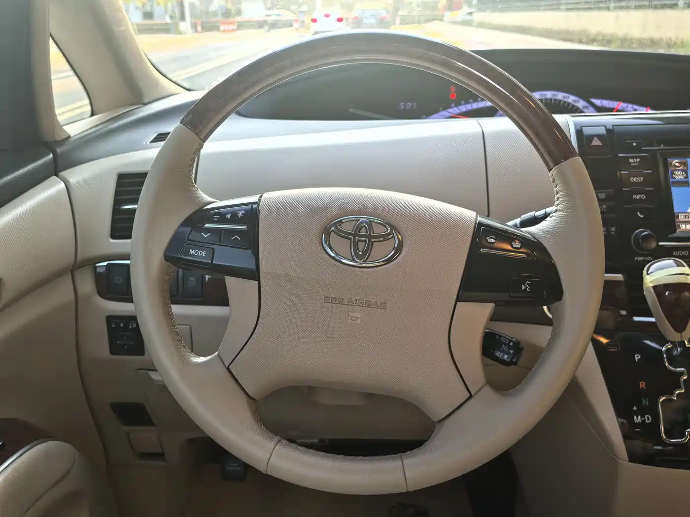 Toyota Previa 2012 2.4L 7-Seater Luxury Edition фото 12