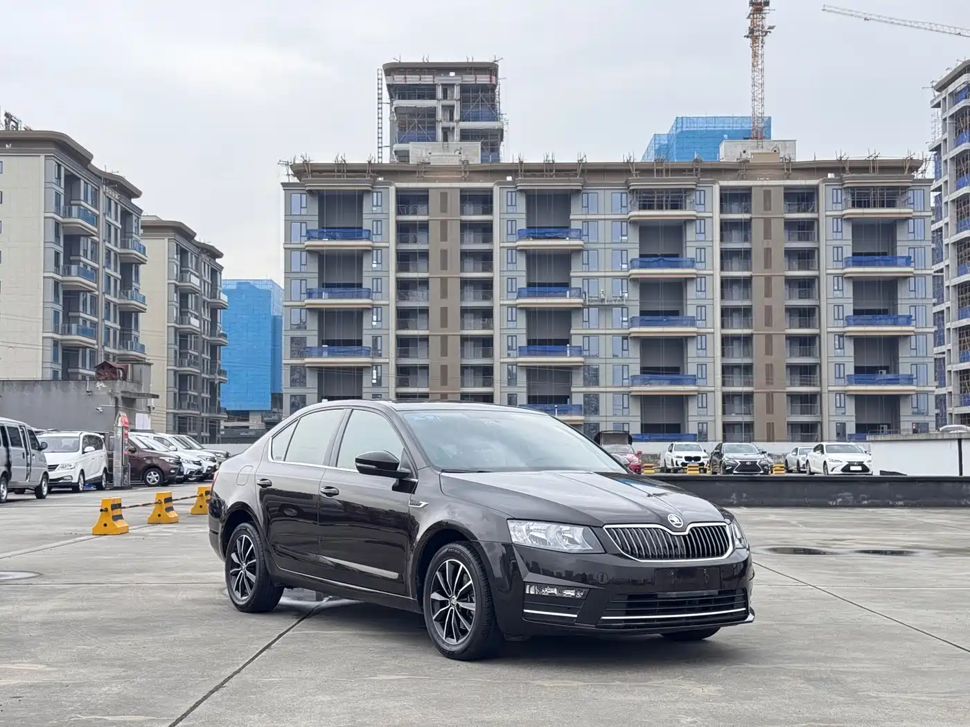 Škoda Octavia 2017 1.6L Automatic Smart Edition фото 3