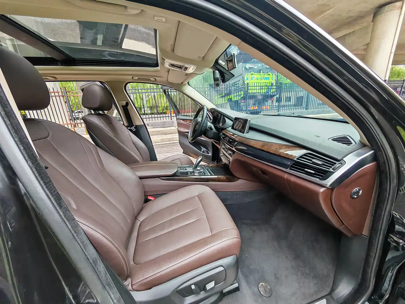 BMW X5 (Import) 2015 xDrive28i фото 9