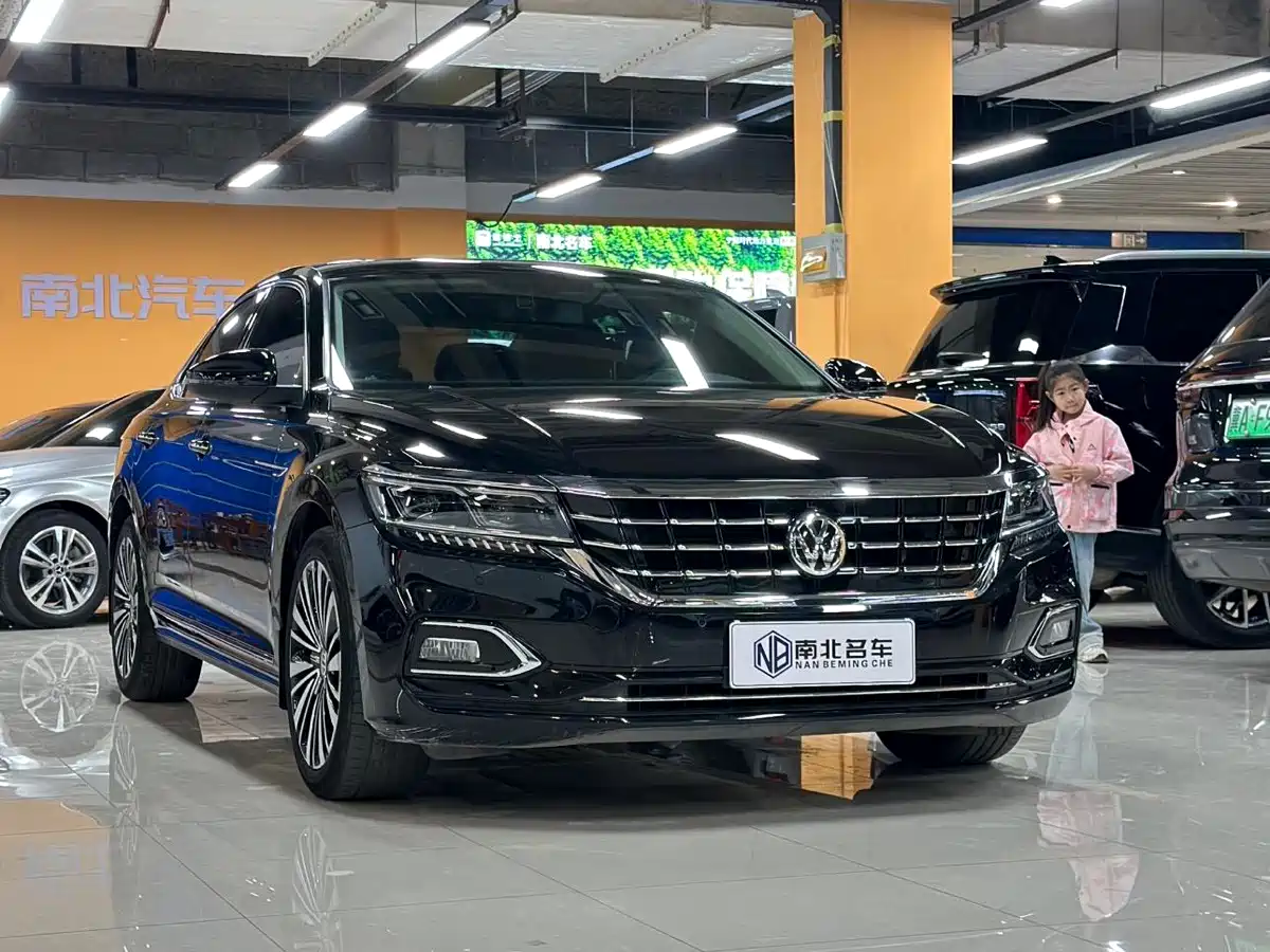 Volkswagen Passat 2019 330TSI Luxury Edition China VI фото 8