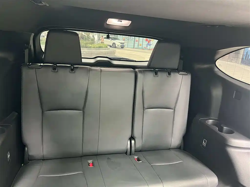 Toyota Crown Kluger 2021 2.5L HEV 4WD Premium фото 28