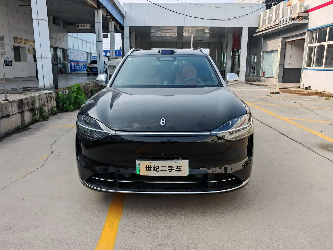 AITO Wenjie AITO M9 2024 Extended Range Ultra 42kWh 6-Seater фото 2