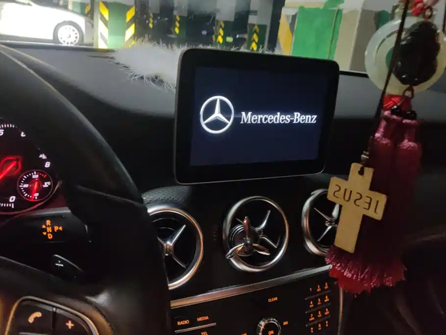 Mercedes-Benz A-Class (Import) 2017 Facelift A 200 Dynamic фото 13