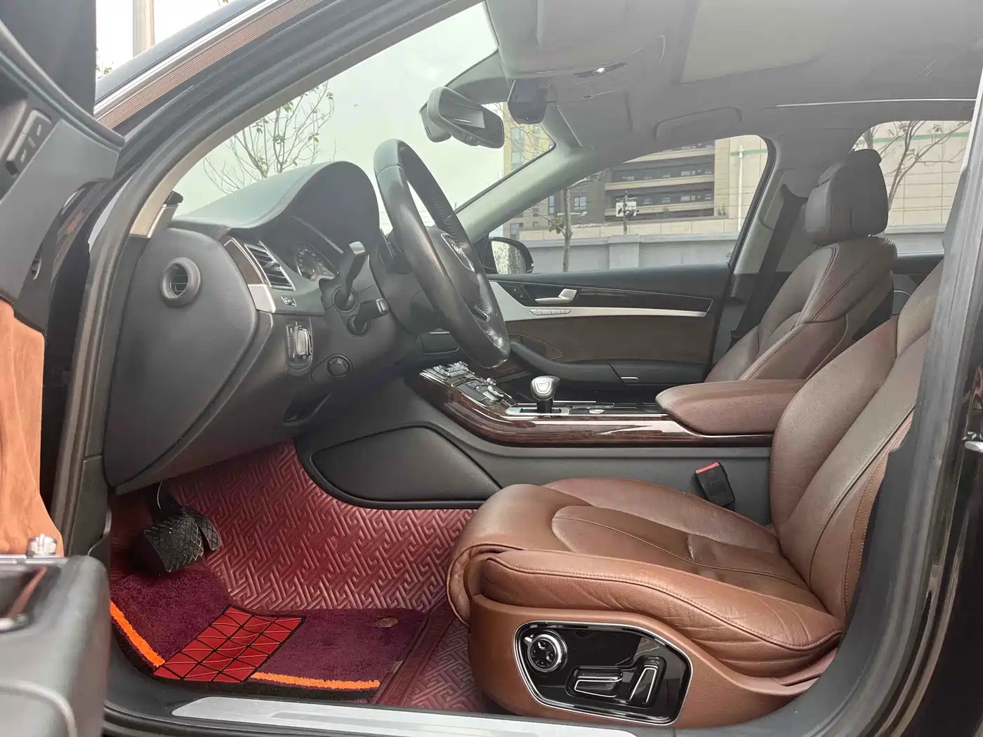 Audi A8 2013 A8L 45 TFSI quattro Comfort фото 4