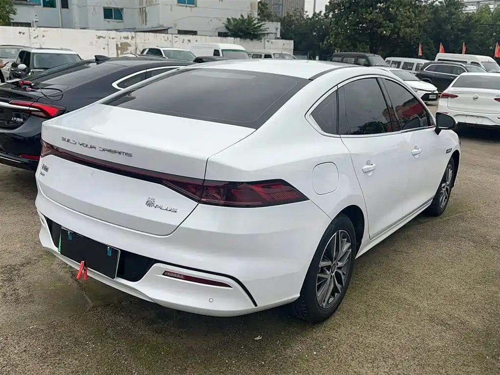 BYD Qin PLUS 2021 DM-i 55KM Flagship фото 9