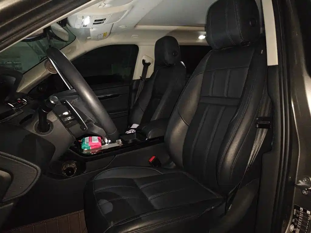 Land Rover Range Rover Evoque 2021 Range Rover Evoque L 249PS R-Dynamic S Performance Edition фото 8
