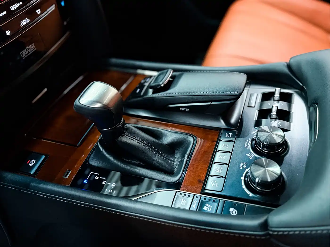 Lexus LX 2019 570 Dynamic Luxury Edition фото 10