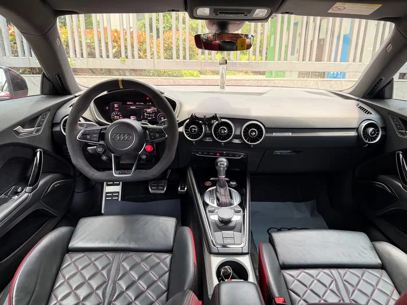 Audi TTS 2016 TTS Coupe 2.0TFSI quattro фото 6