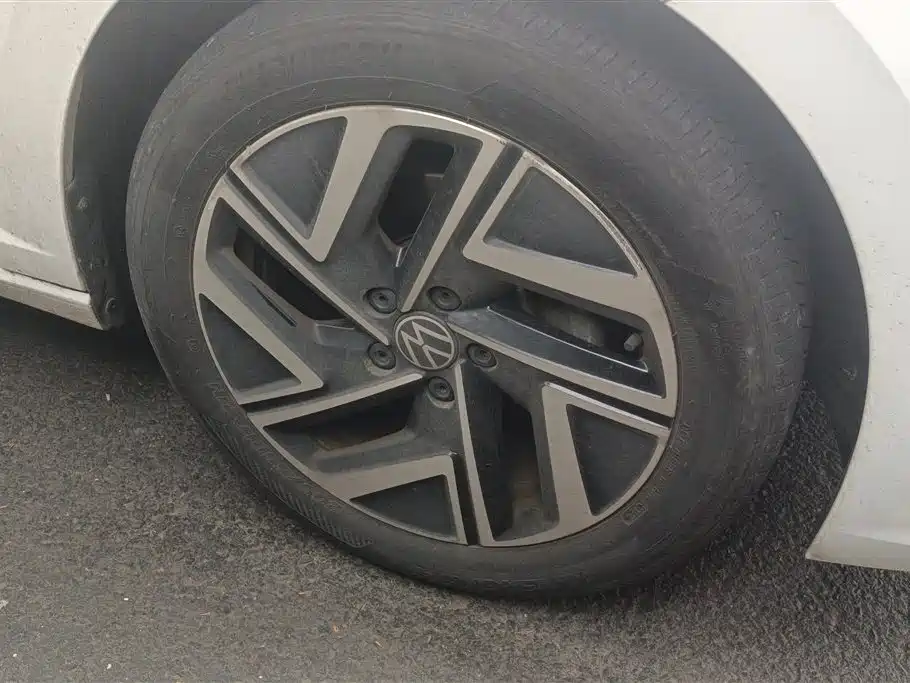 Volkswagen Sagitar 2024 300TSI DSG Surpass Edition фото 6