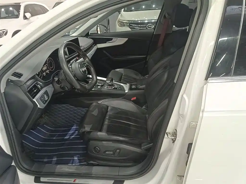 Audi A4L 2017 45 TFSI quattro Special Edition фото 15