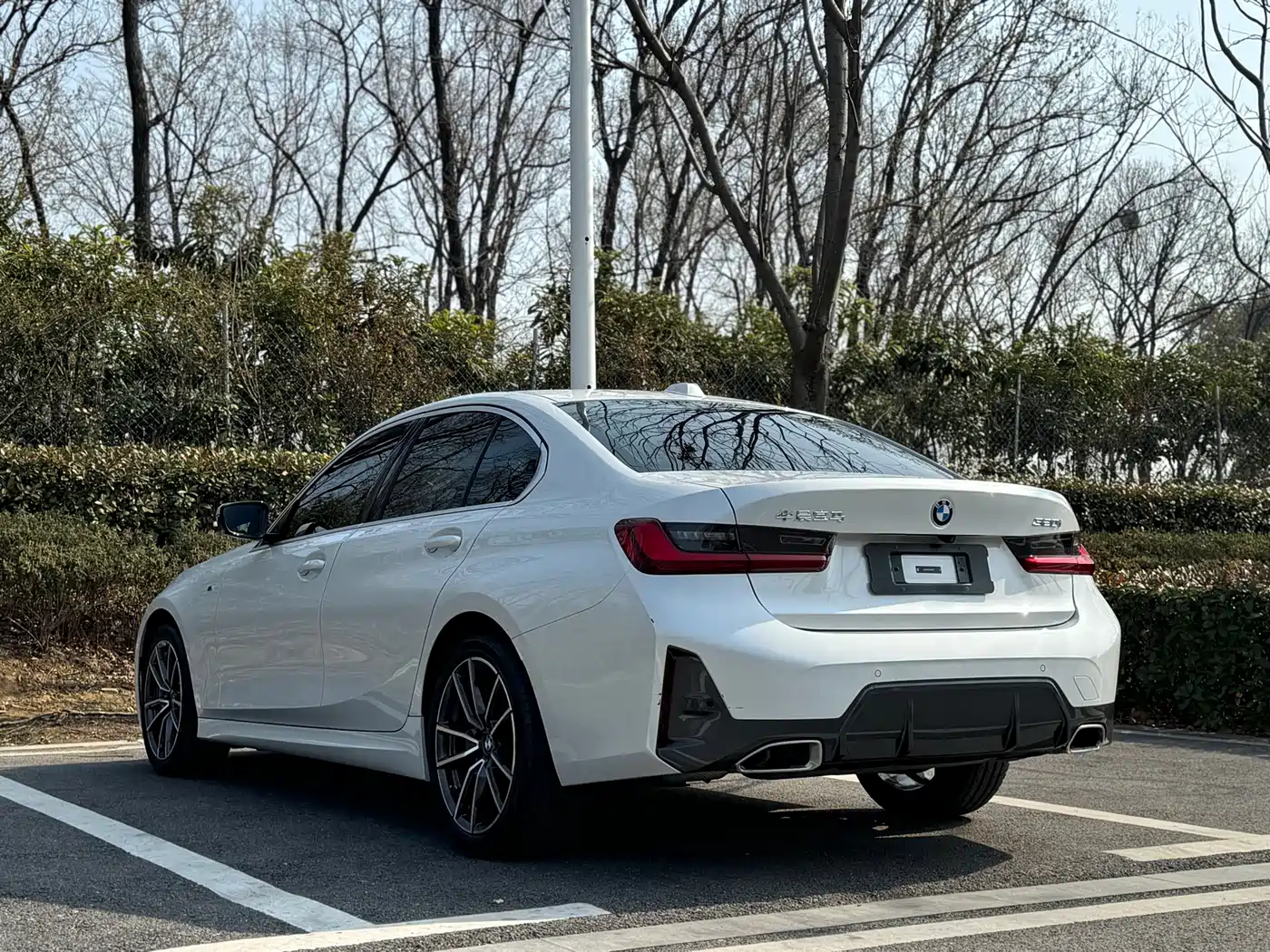 BMW 3 Series 2024 320i M Sport Package фото 23