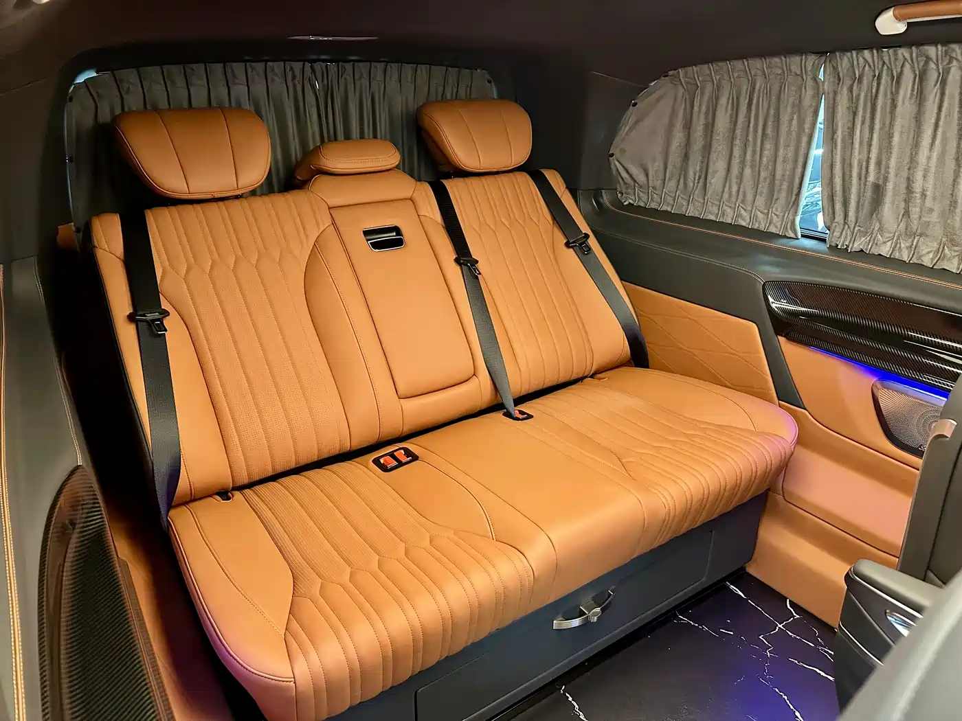 Mercedes-Benz Vito 2024 2.0T Business 7-Seater фото 24