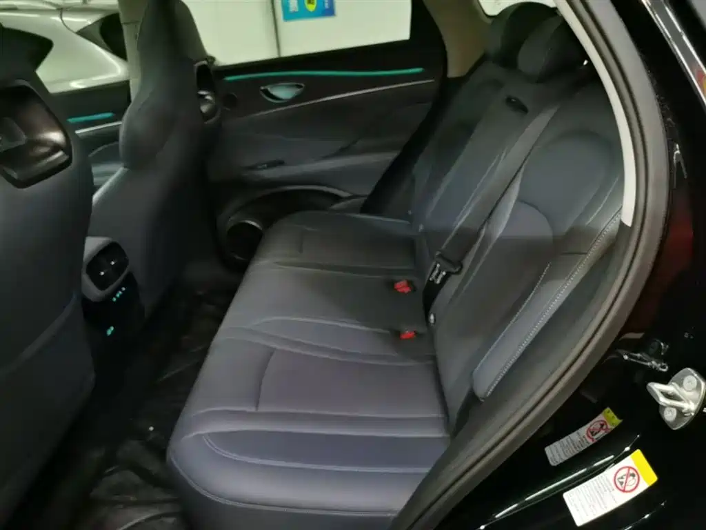 BYD Hai Shi 07 DM-i 2025 150 Pilot+ Edition фото 17