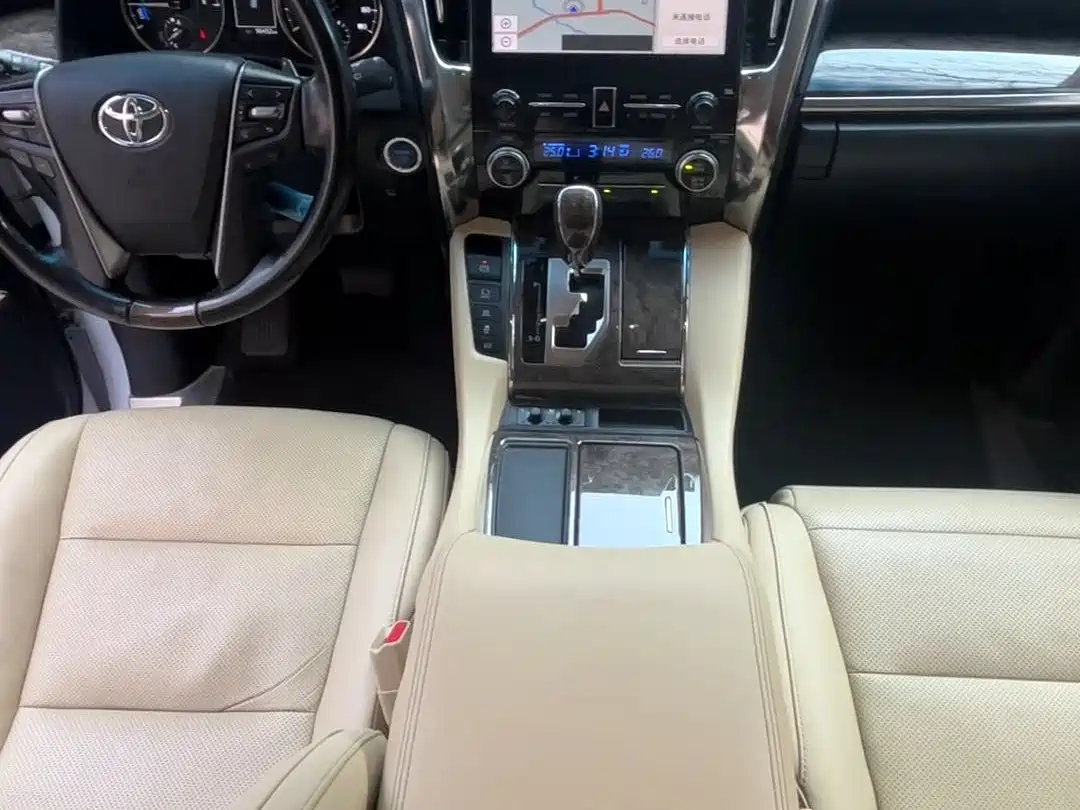 Toyota Alphard 2021 Hybrid 2.5L Premium фото 9
