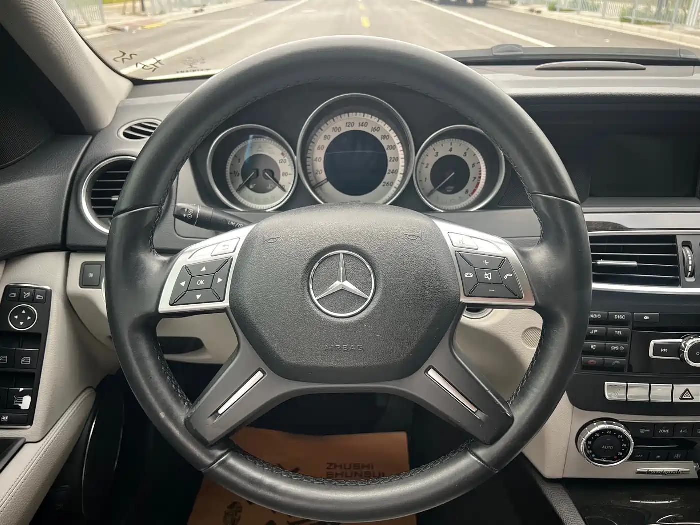 Mercedes-Benz C-Class 2011 C 200 CGI Fashion фото 12