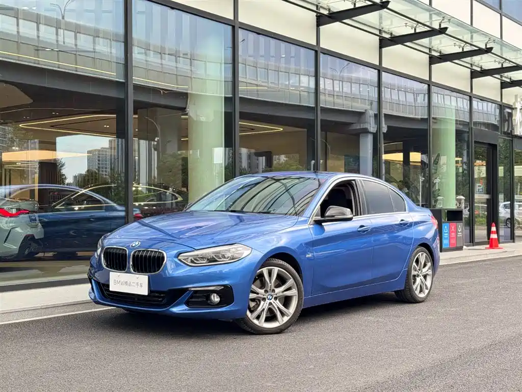 BMW 1 Series 2018 120i Design Package