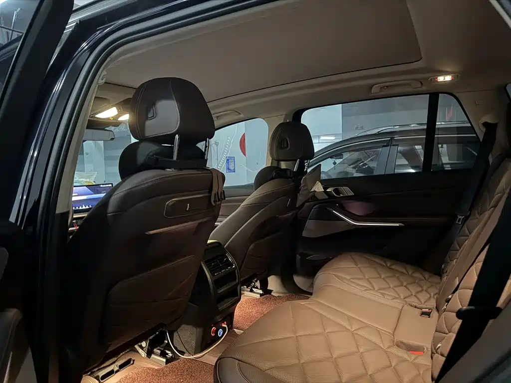 BMW X5 2023 xDrive 30Li Premium M Sport Package фото 5
