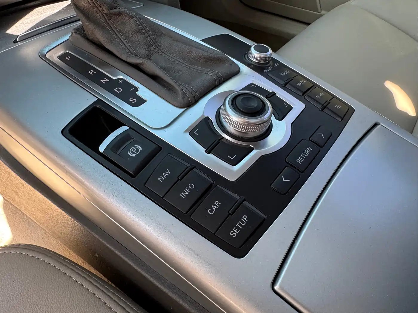 Audi A6L 2011 Model 2.0 TFSI Auto Standard фото 11