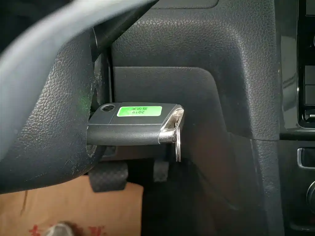 Volkswagen Golf 2019 1.6L Auto Comfort (China V) фото 9