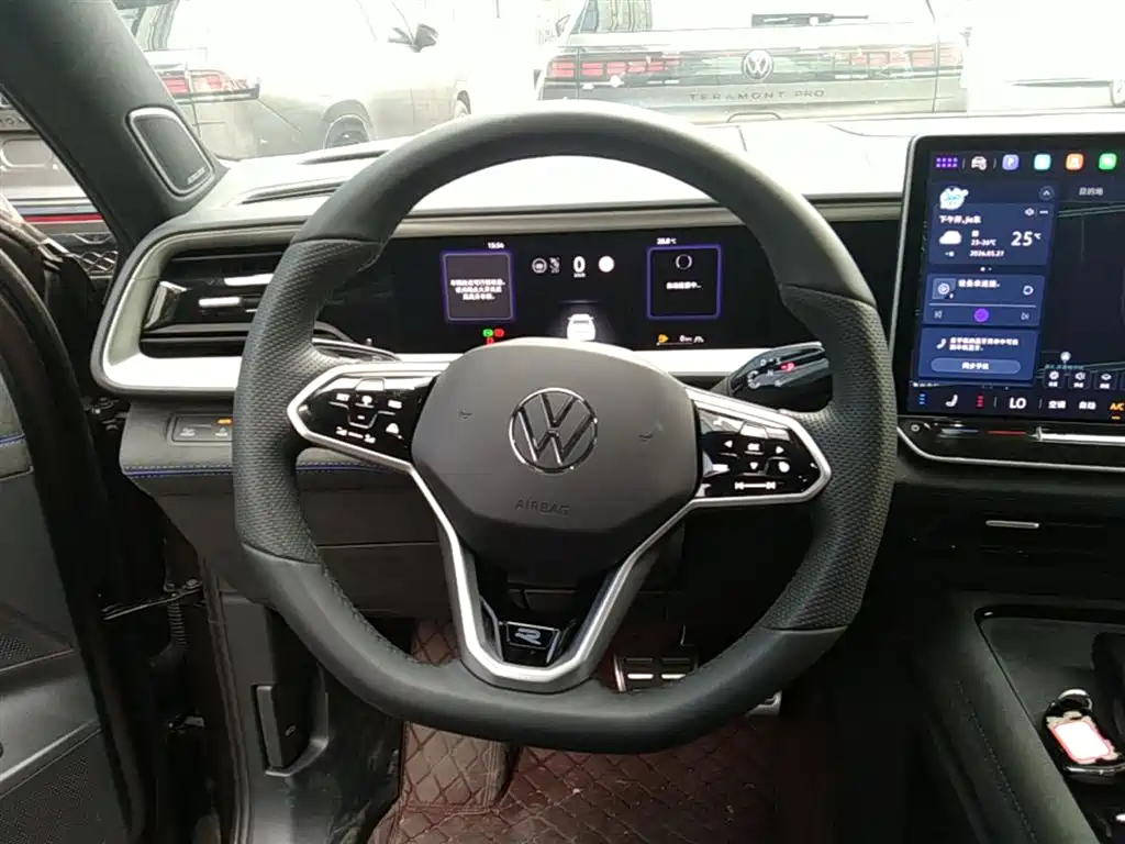 Volkswagen Teramont 2025 Teramont Pro 450TSI 4WD Summit Edition фото 11