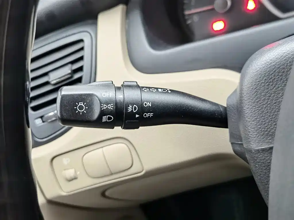 Kia Sportage 2013 2.0L Automatic 2WD GL фото 21